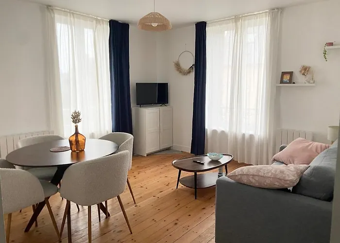 Dans Le Centre De Pair A 5 Min De La Daire Saint-Pair-sur-Mer